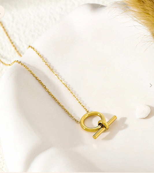 Pretty “ Necklace”
